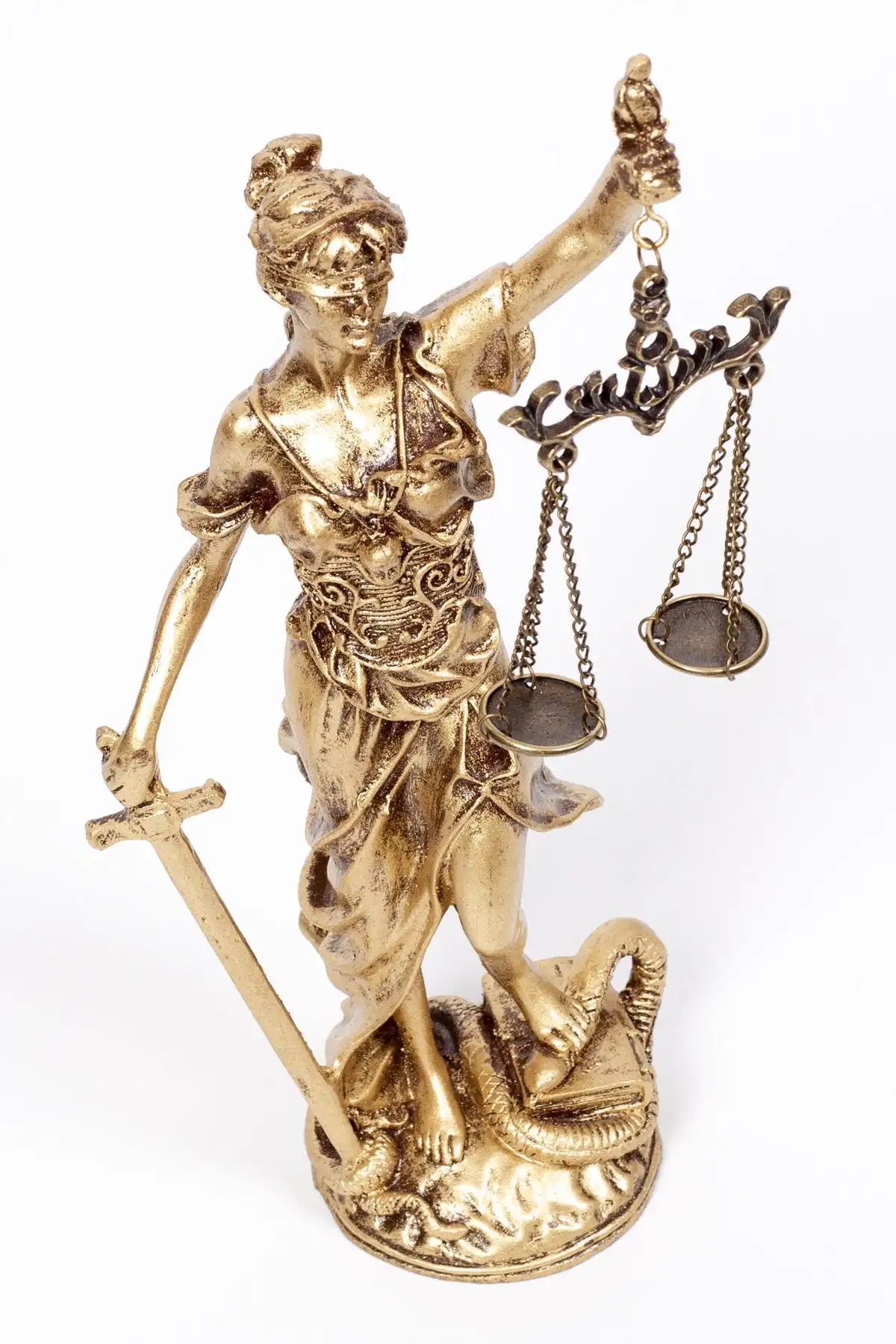 18 cm Themis Heykeli: Avukatlar için Estetik Bir Ofis Hediyesi