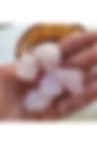 ByKolyeucum İşlenmemiş Ham Doğal Pembe Kuvars Taşı Hakkında Bilgiler