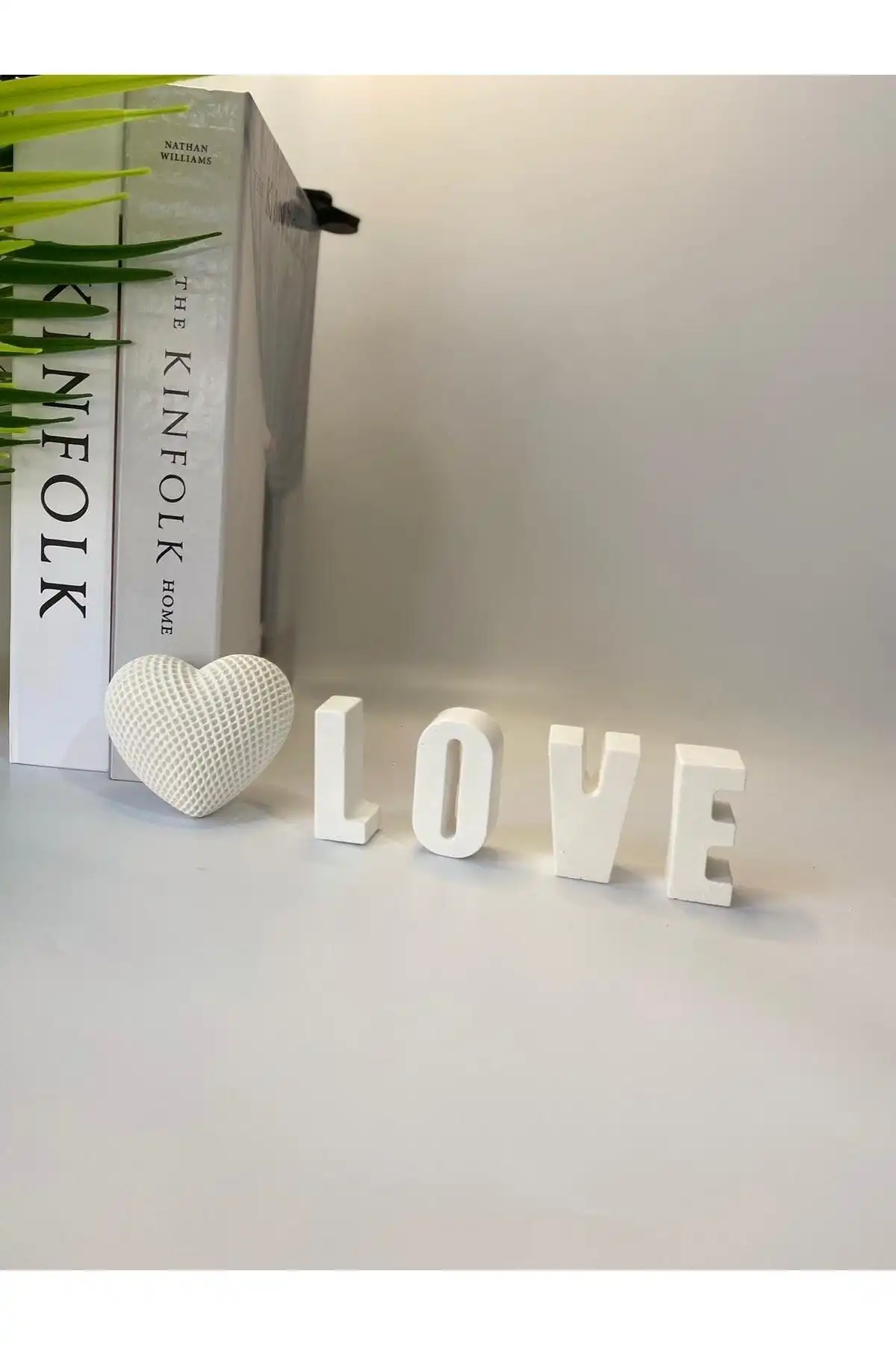 LINECRAFT Dekoratif Love Yazısı: Modern ve Şık Tasarım Ürünü