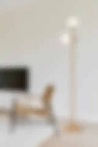 Apliqa Günay ve Vinner Forever Lambader Modellerinin Karşılaştırması - Modern Tasarım