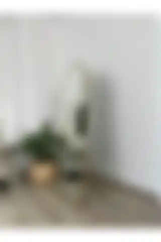 EFFE YAPI DEKOR ve Incimetal Oval Ayaklı Boy Aynası Karşılaştırması