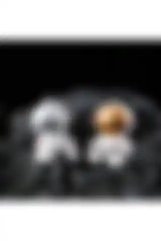 LİNECRAFT Minimal Dekoratif Astronotlar Biblo Heykel Obje
