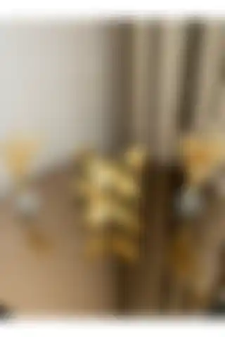 Housess 2'li Gold Kelebek ve 3'lü Gold Tüylük Biblo Setleri Karşılaştırması