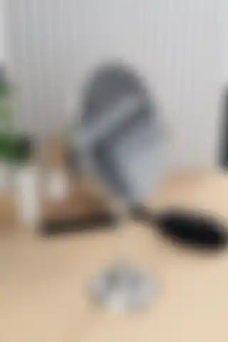 Alacarte Maxi Boy Krom Kaplama ve emdeco Gri Makyaj Traş Aynası Karşılaştırması