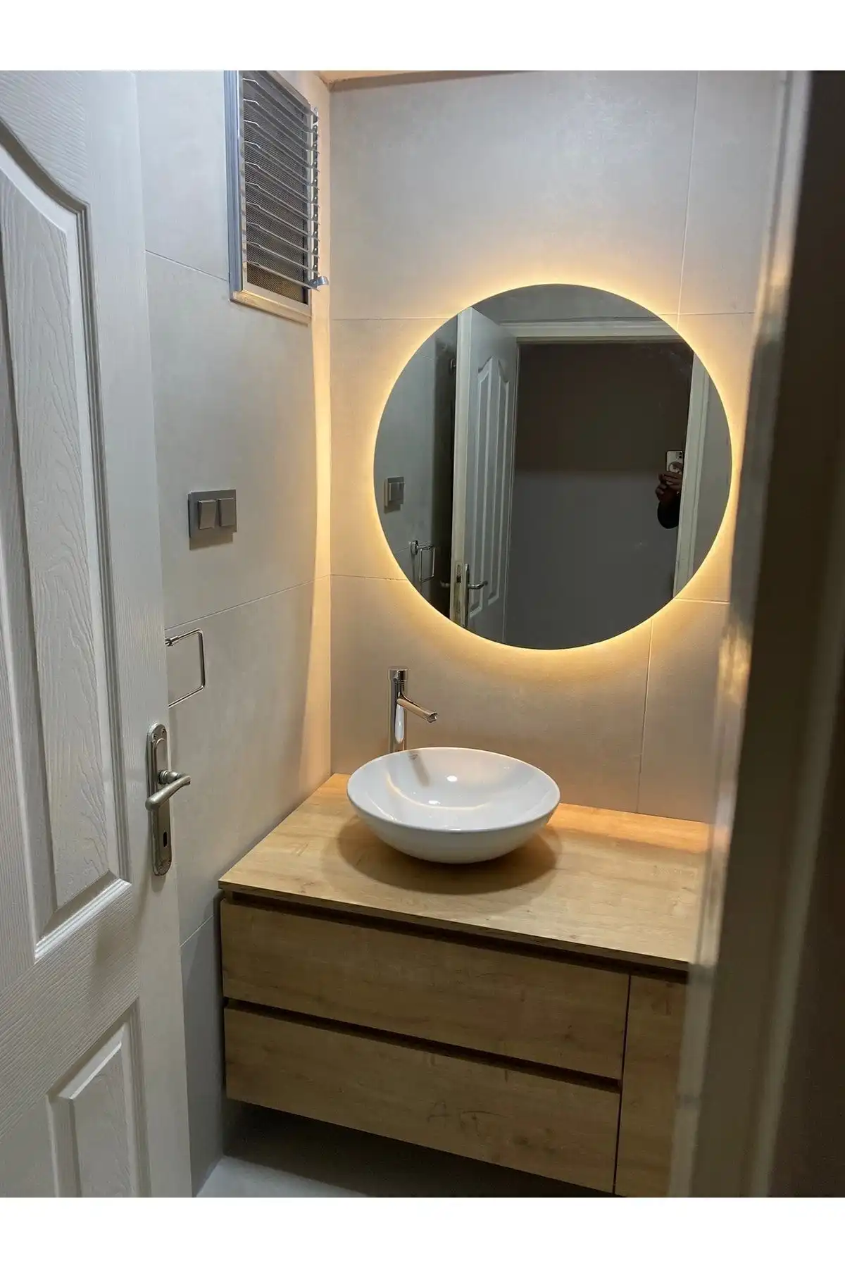 BLUE HOUSE ve Narkissos 60 Cm Ledli Banyo Aynası Karşılaştırması: Hangi Ayna Daha İyi?