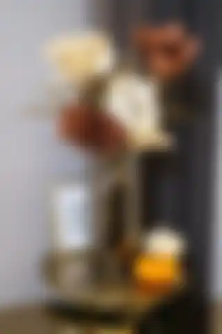 HOMİLA 30 Cm ve 60 Cm Bronz Aynalı Vazoların Karşılaştırması ve Farkları
