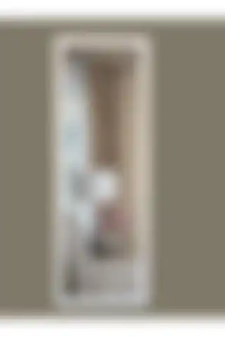 MİRRORSS Duvar Aynası: Beyaz Ahşap Çerçeve ve Antre Boy Aynası Karşılaştırması