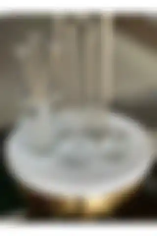 ArzzHome 3'lü Kristal Elma Obje Seti ile Dekorasyonunuza Zarafet Katın