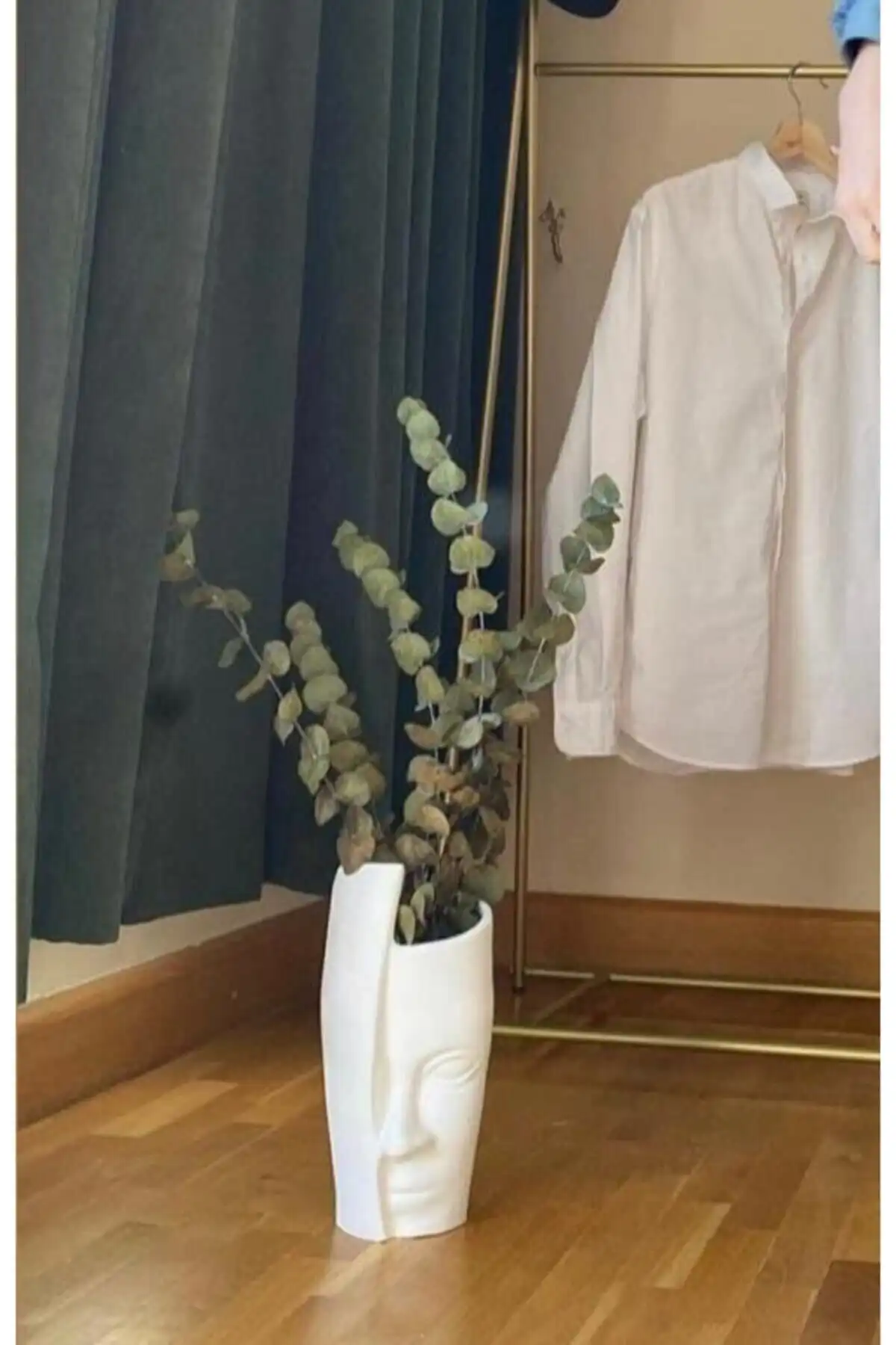 El Emeği Göz Nuru Büyük Boy Beyaz Vazo ile Estetik ve Dayanıklılık