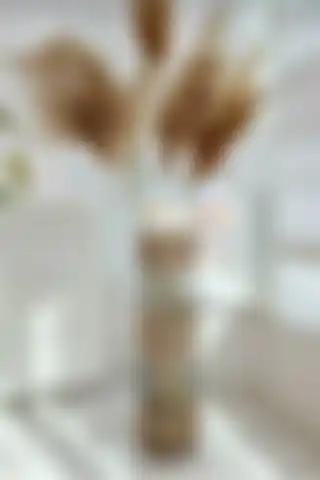ZİLLİ CONCEPT Metal Tel-Hasır Pampas Vazosu: Şık ve Fonksiyonel