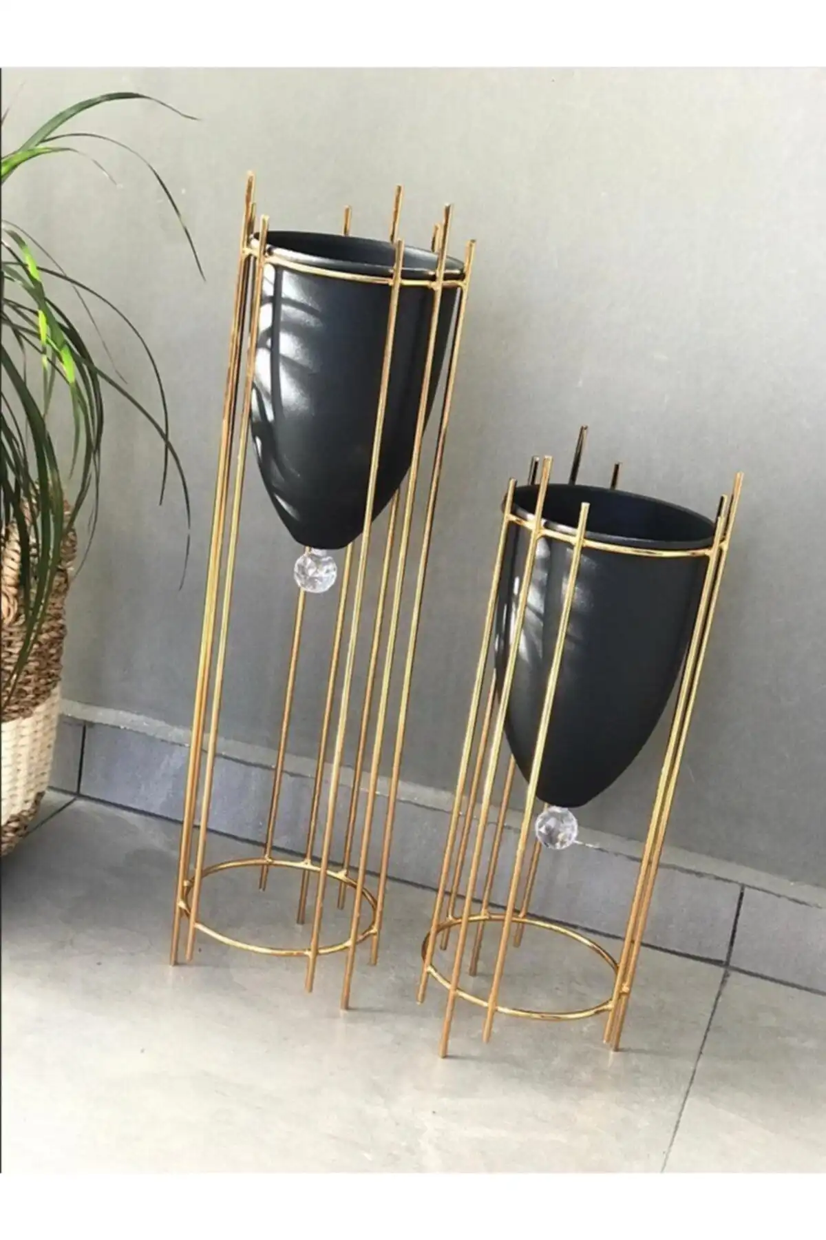 Tasarım Evi Dekoratif 2'li Krom Kaplı Vazo ile Modern Ev Dekorasyonu