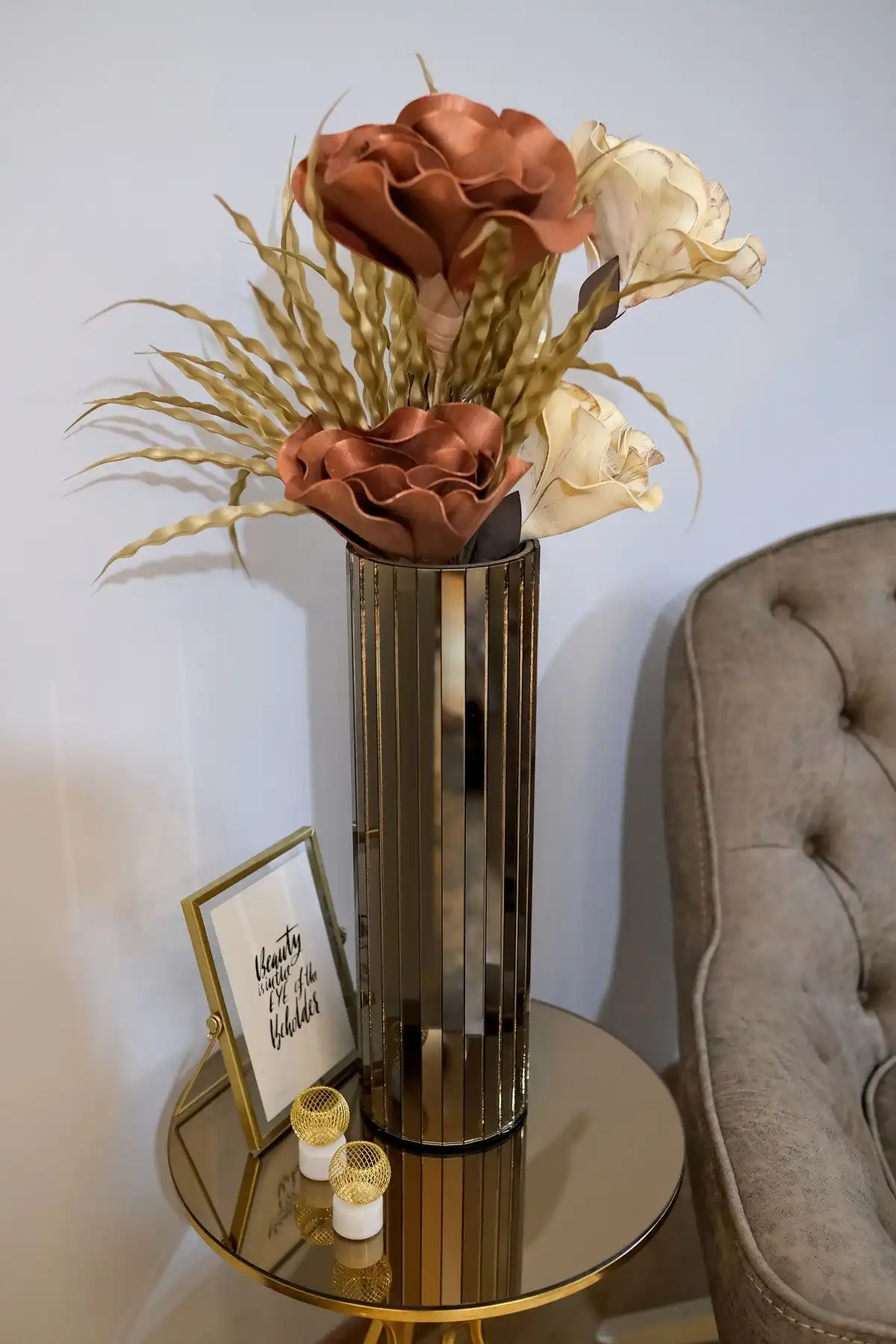 HOMİLA 45 Cm Bronz Aynalı Vazo ile Modern Dekorasyon