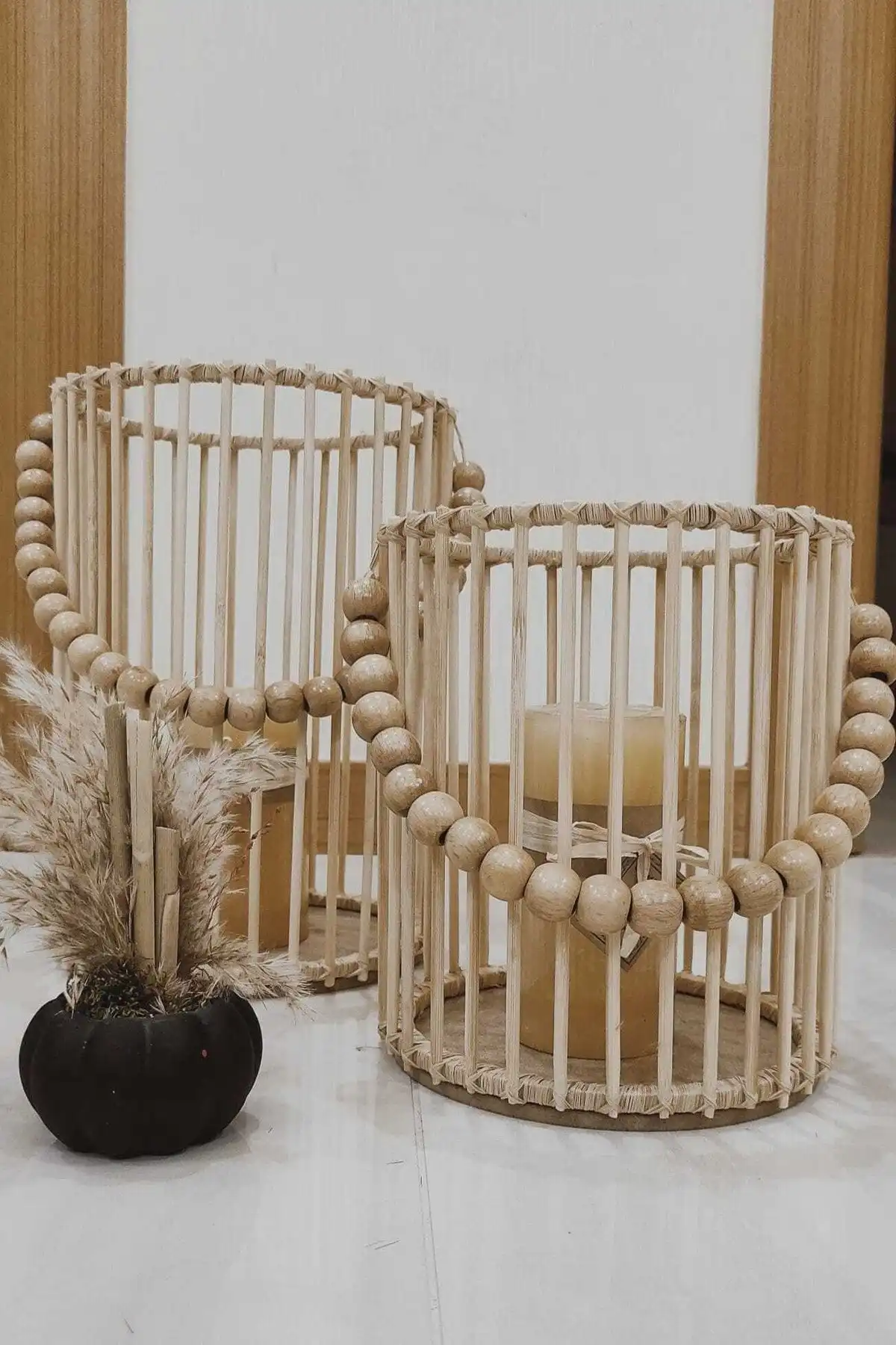 Estetik ve Fonksiyonel: DEKOLOBİ Doğal Bambu Çubuk Fener/Mumluk