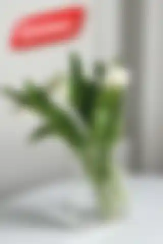 Gri Grafik Design Workshop Papatya Baskılı Şeffaf Kitap Vazo ile Estetik ve Fonksiyon