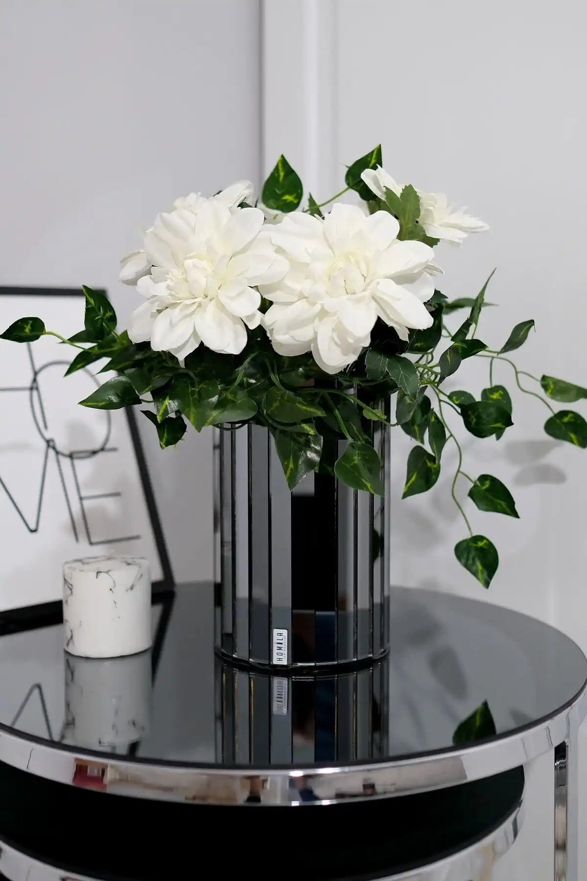 HOMİLA 20 Cm Füme Aynalı Vazo ile Modern Ev Dekorasyonu
