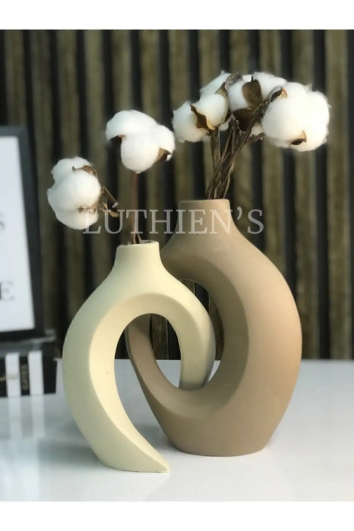Luthien Sütlü Kahve Krem Dekoratif Sevgili Vazo Seti Özellikleri ve Kullanımı